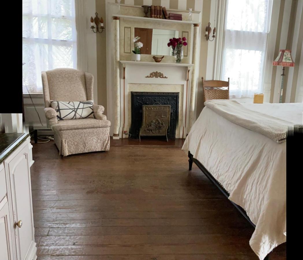 Coppersmith Inn Bed And Breakfast 加尔维斯敦 外观 照片